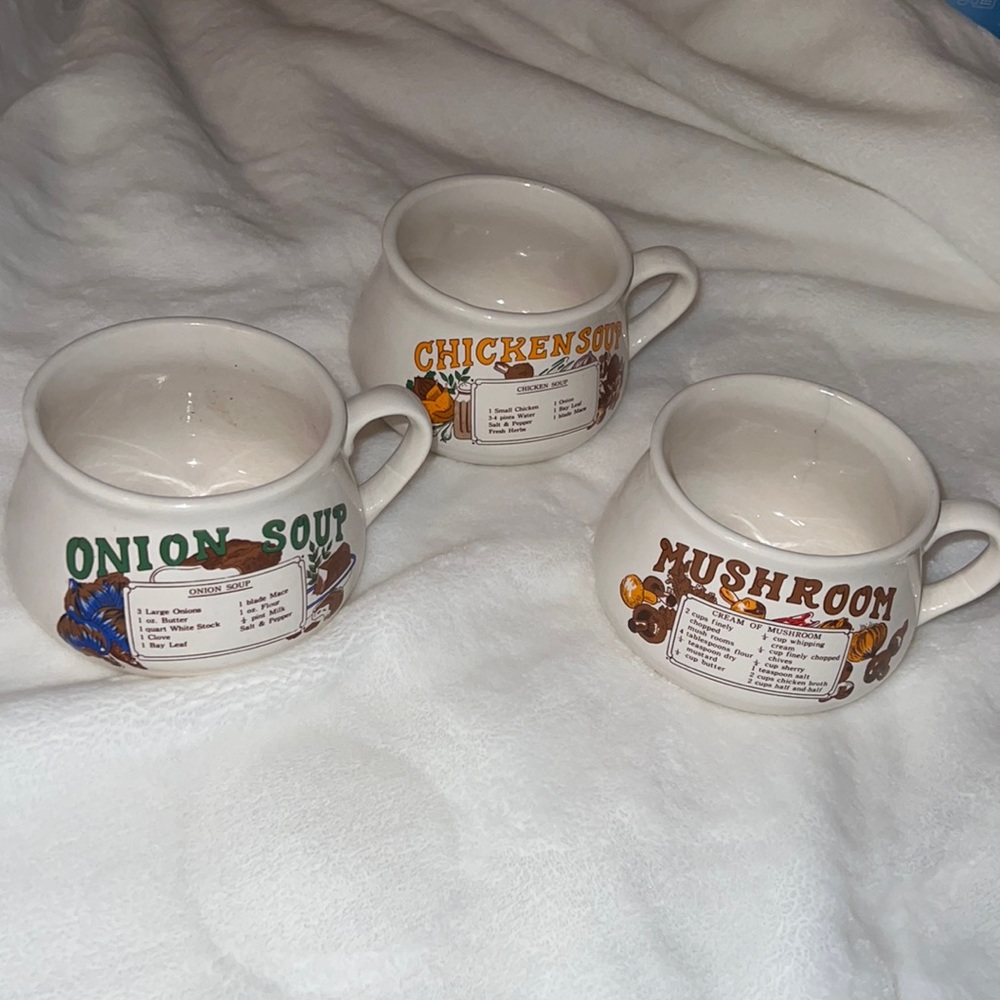 Set of 3 vintage soup recipe bowls mugs